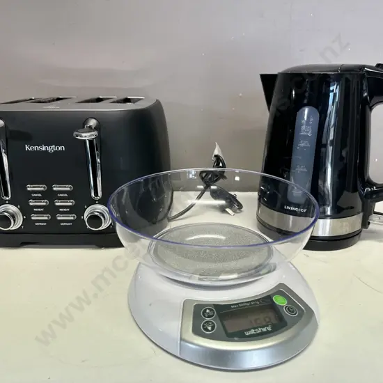 4 Slice Toaster, Jug & Scales